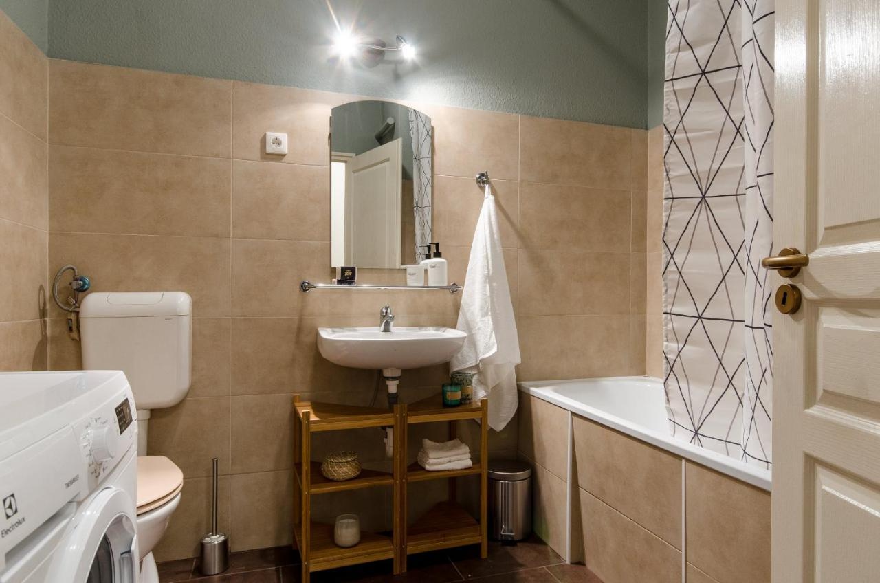 בודפשט Studio Next To Opera House A26 מראה חיצוני תמונה